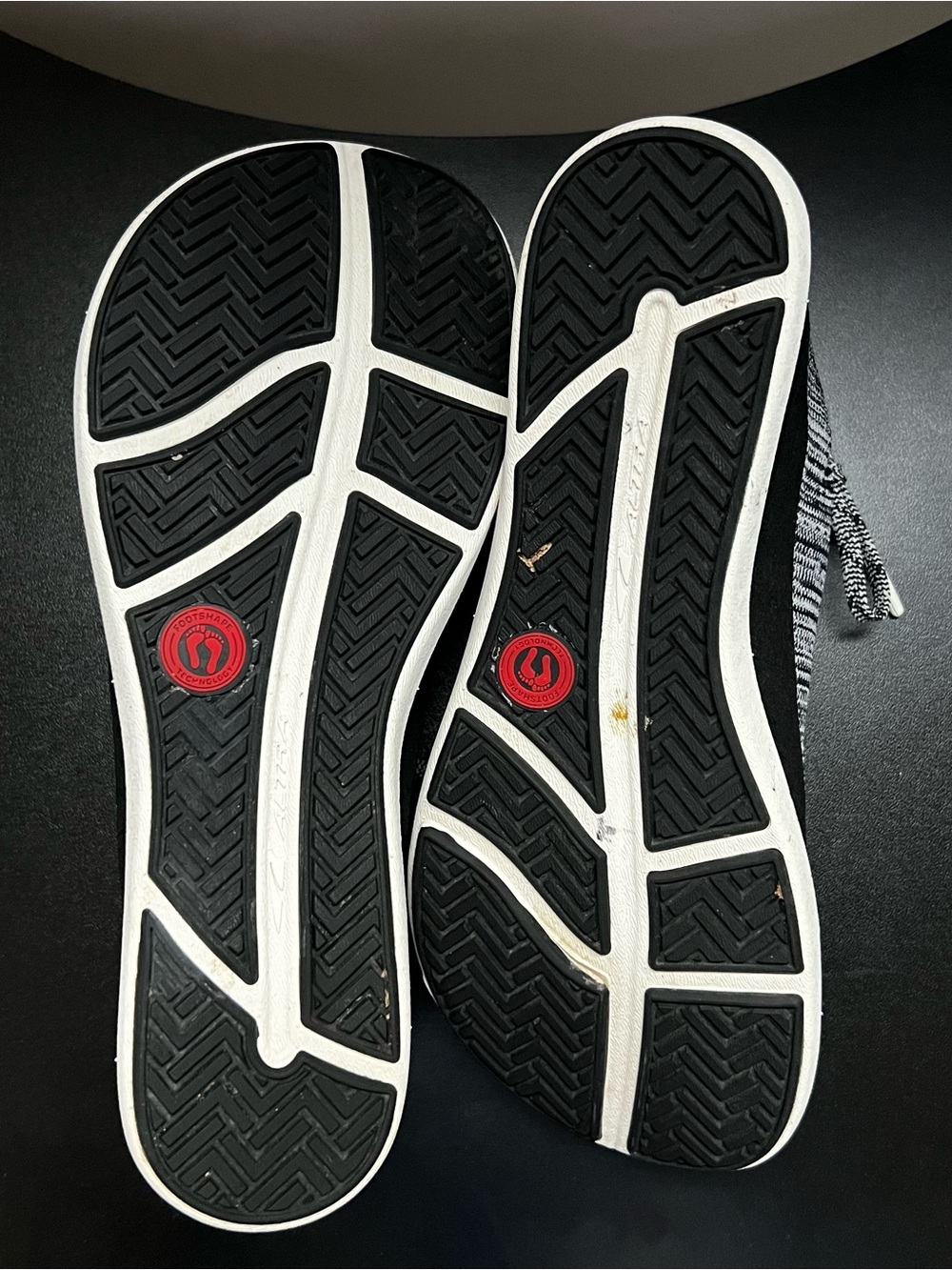 Altra Vali Casual Zero Drop Knit Sneakers - Black & Grey - Picture 6 of 7